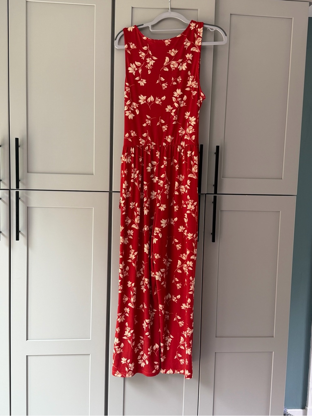 Kaileigh Red Floral Sleeveless Jumpsuit - Picture 4 of 4